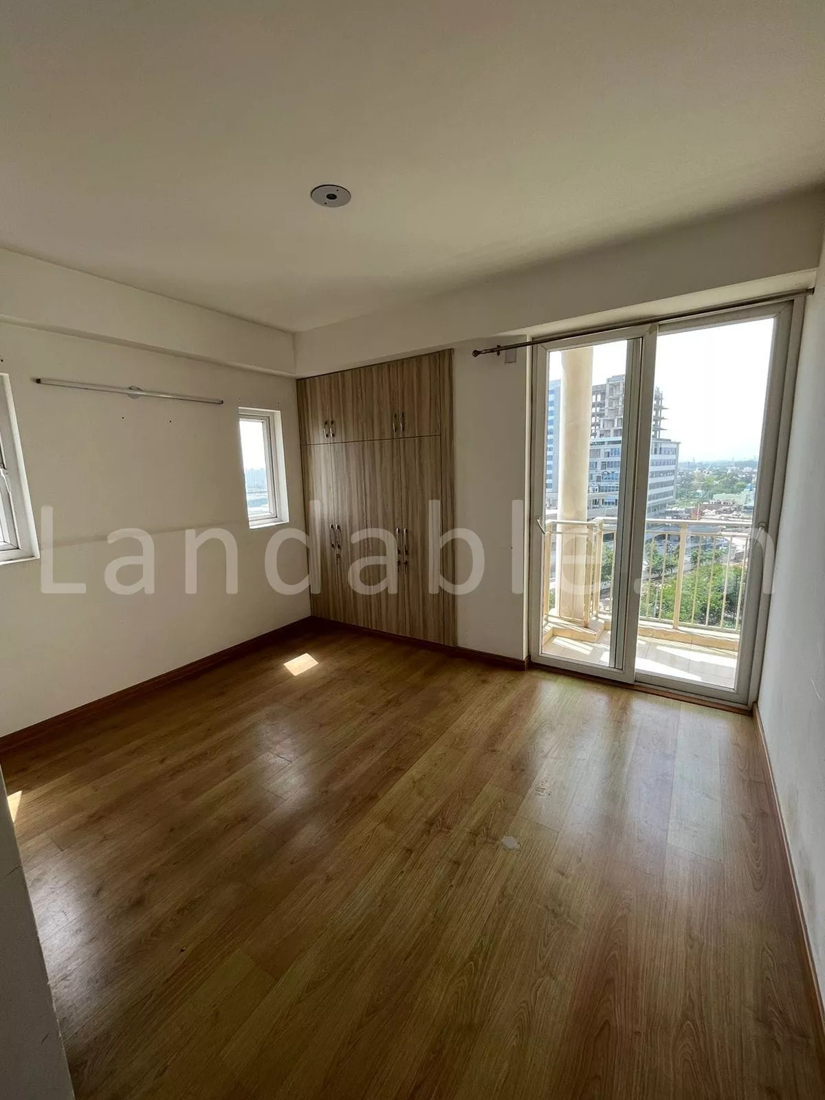 https://www.landable.in/images/threads/Thread_Image_26597355.webp